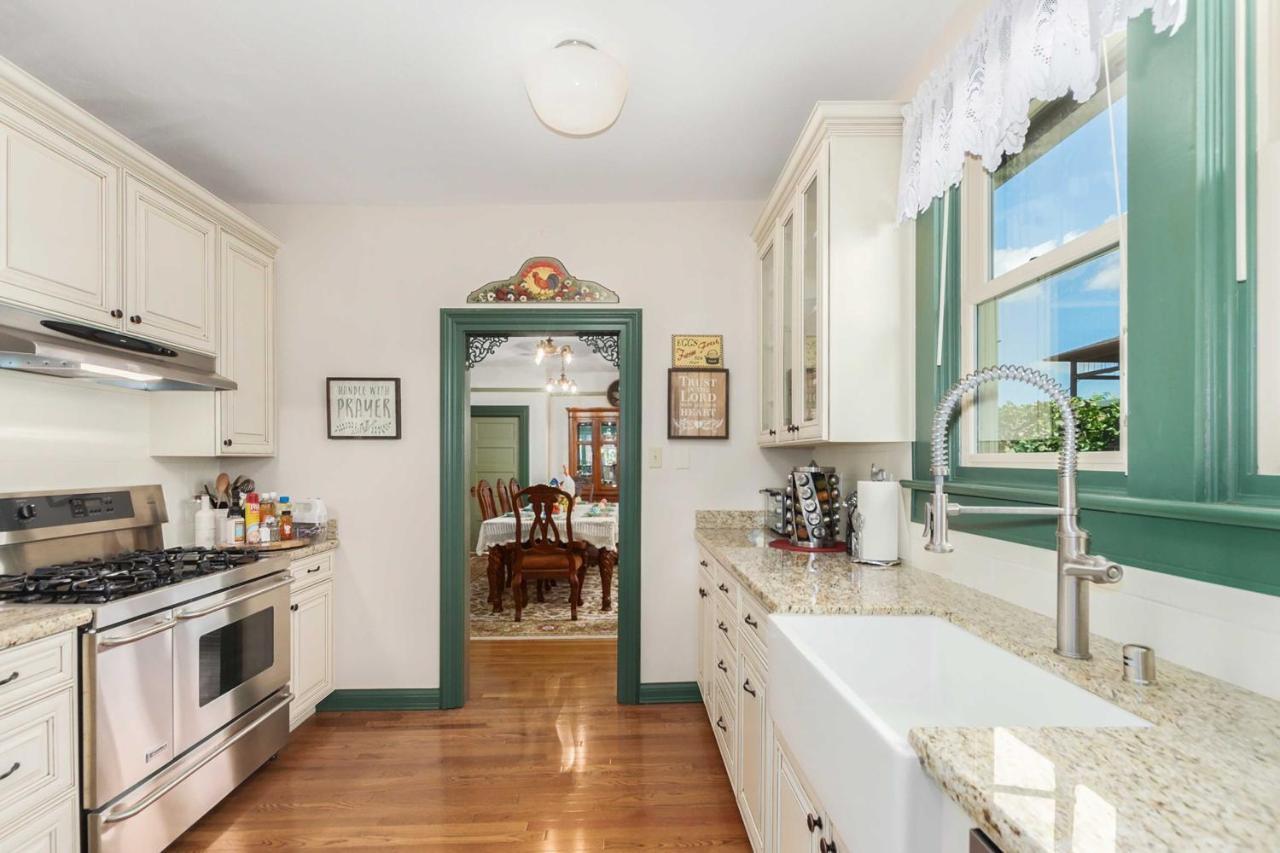 Historic Prescott Home With Yard, Walk To Downtown! Bagian luar foto