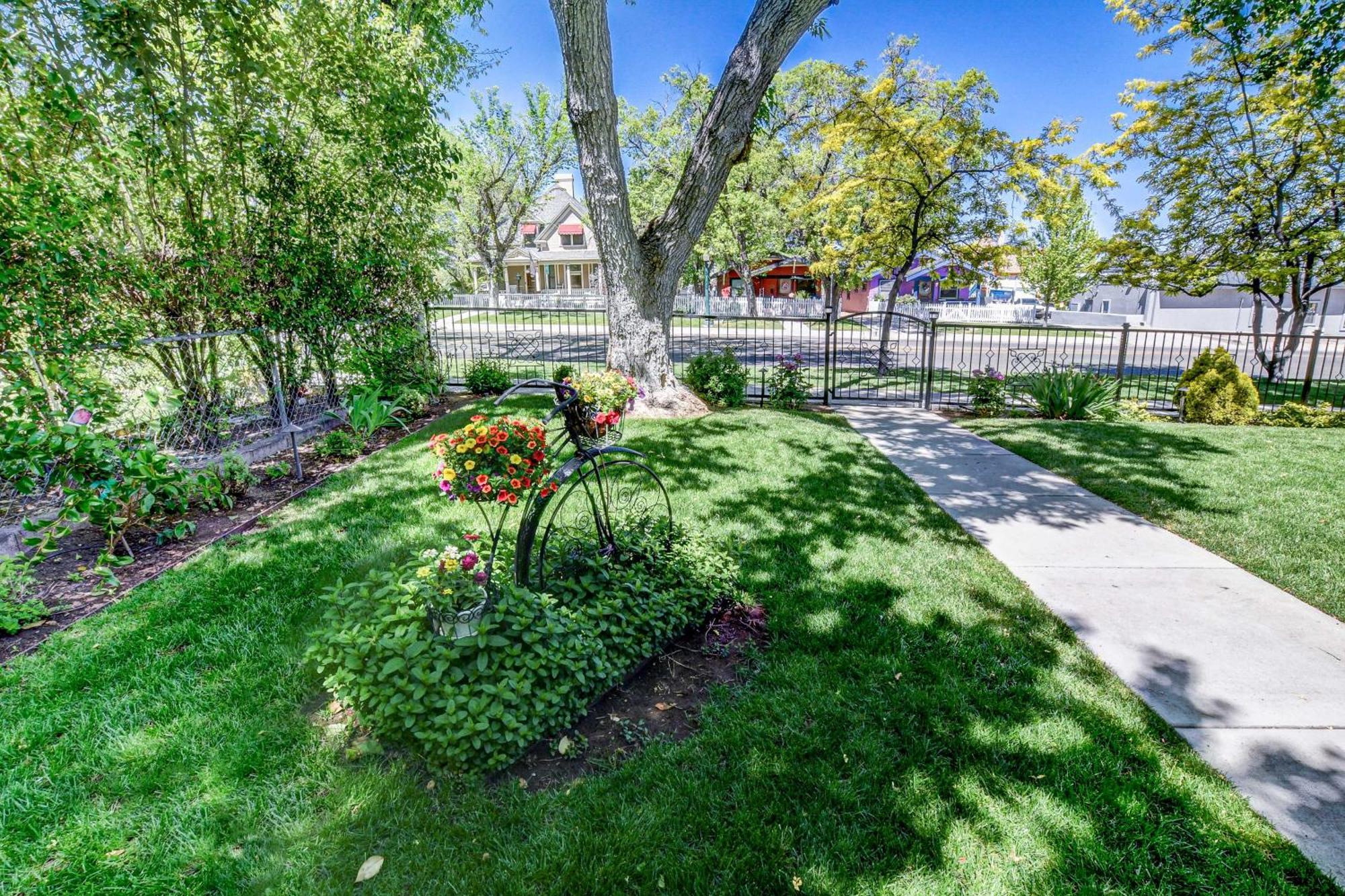 Historic Prescott Home With Yard, Walk To Downtown! Bagian luar foto